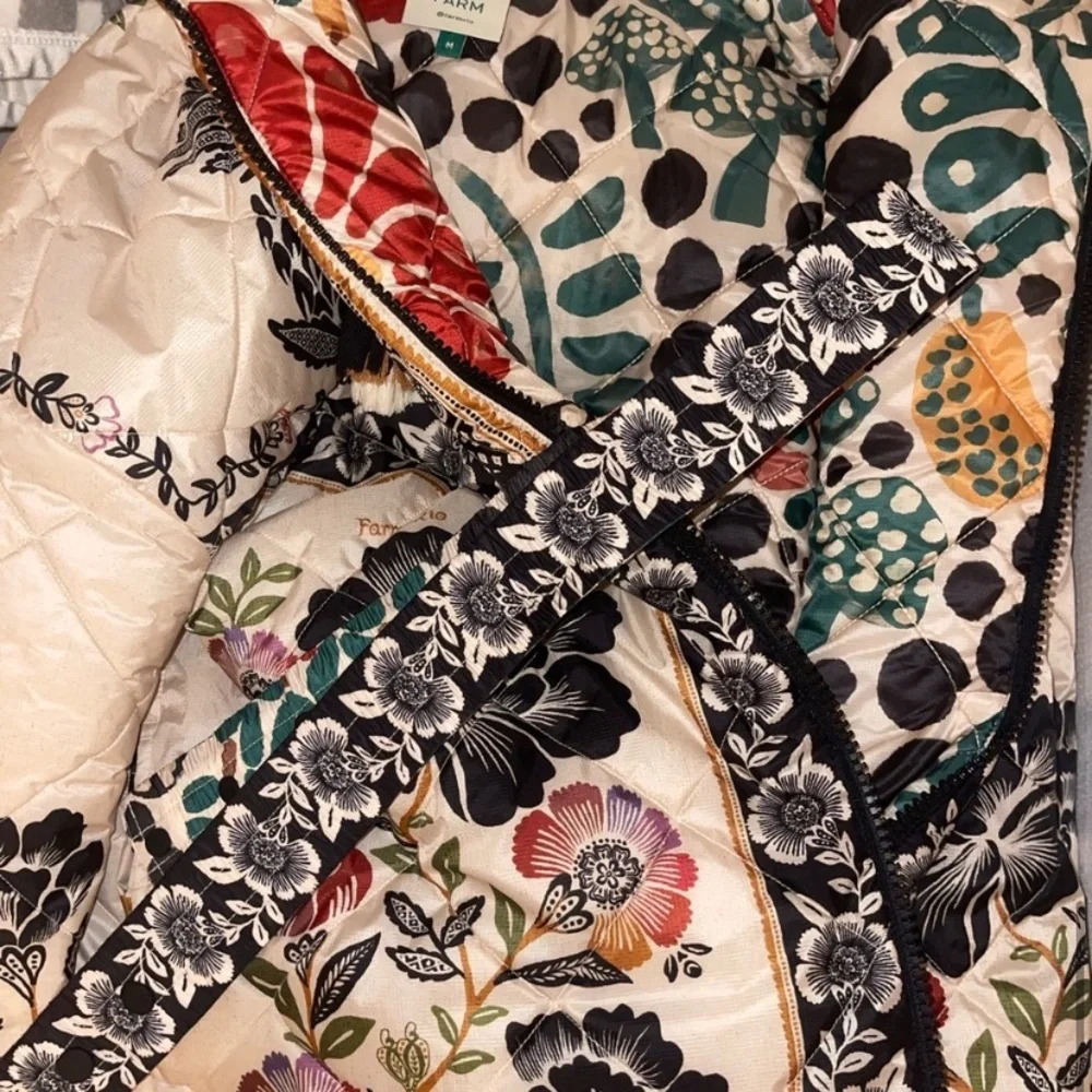 Farm Rio Reversible Puffer - Picture 3 of 4